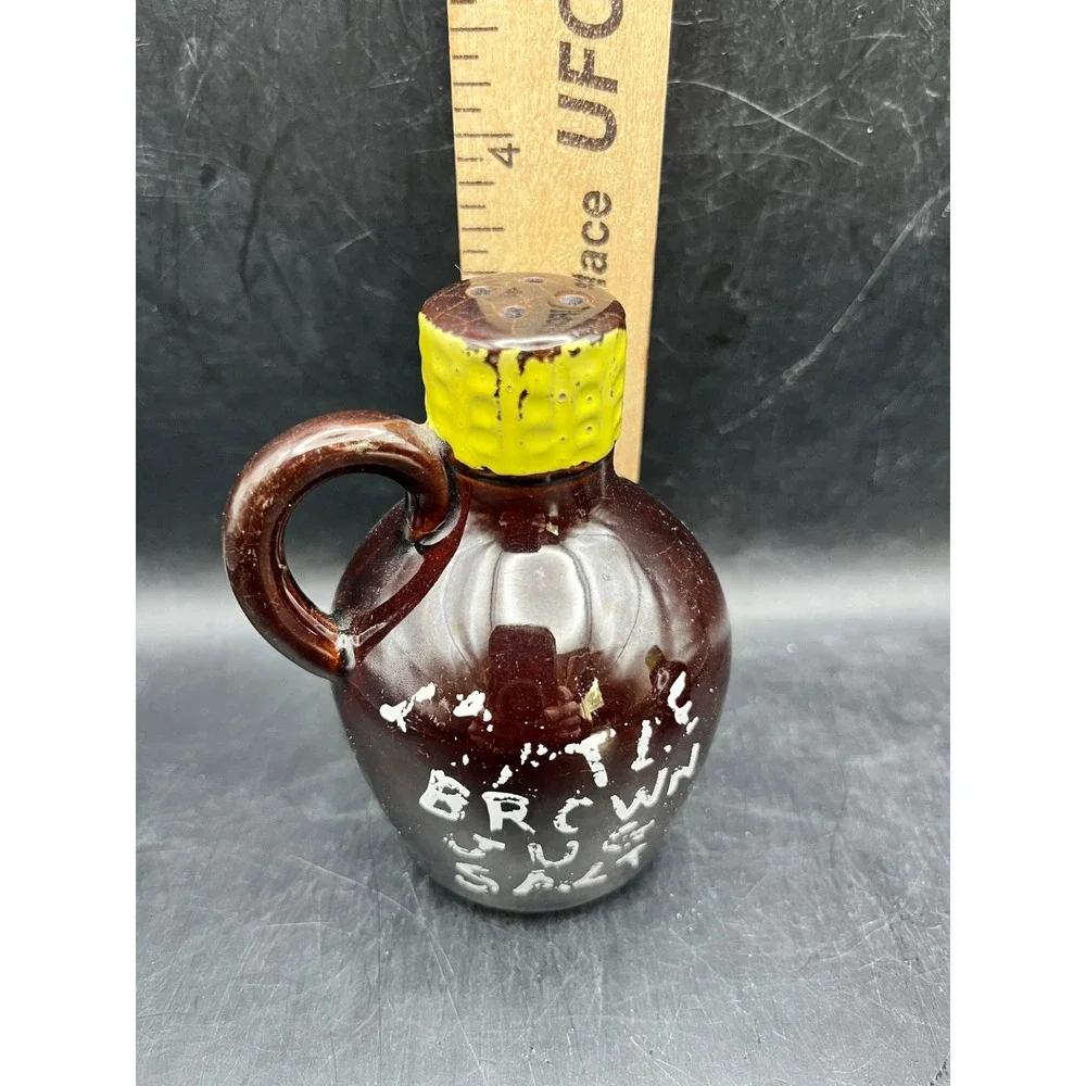 Vtg Little Brown Jug Salt & Pepper Shakers 3.75